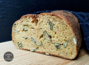 low carb Brot mit Kürbiskernen einfach