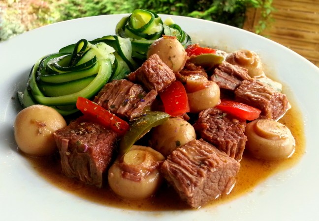 Rindergulasch low carb