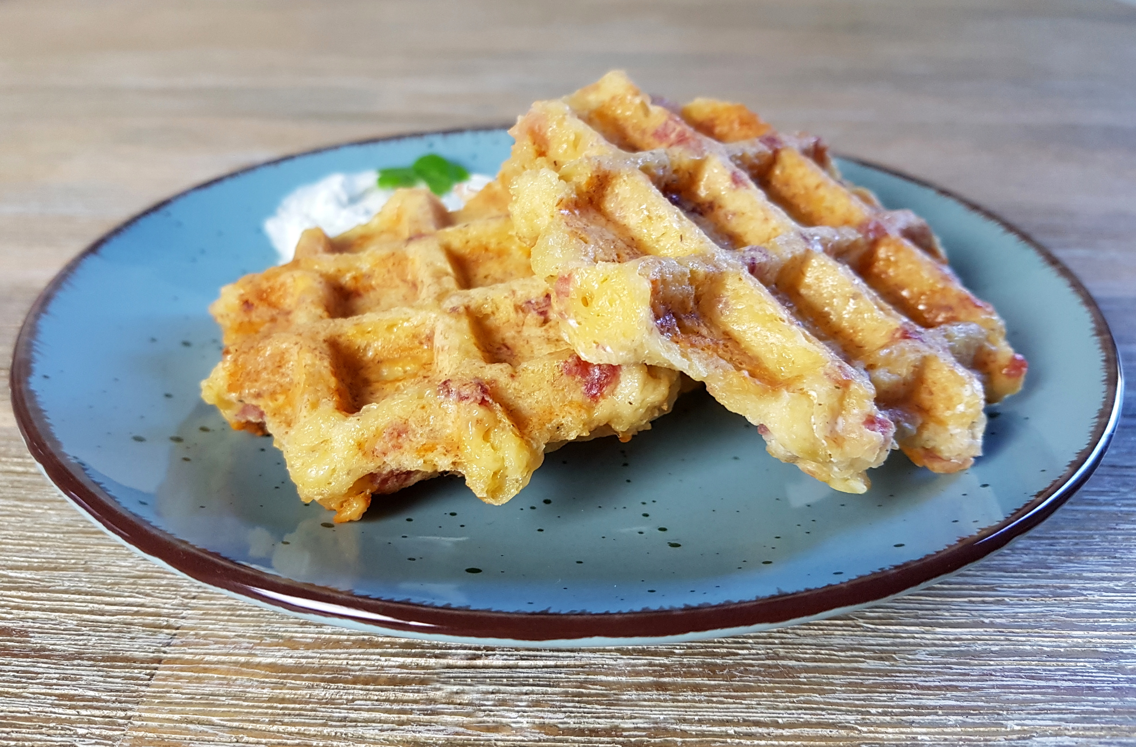 low carb käse-schinken-waffeln