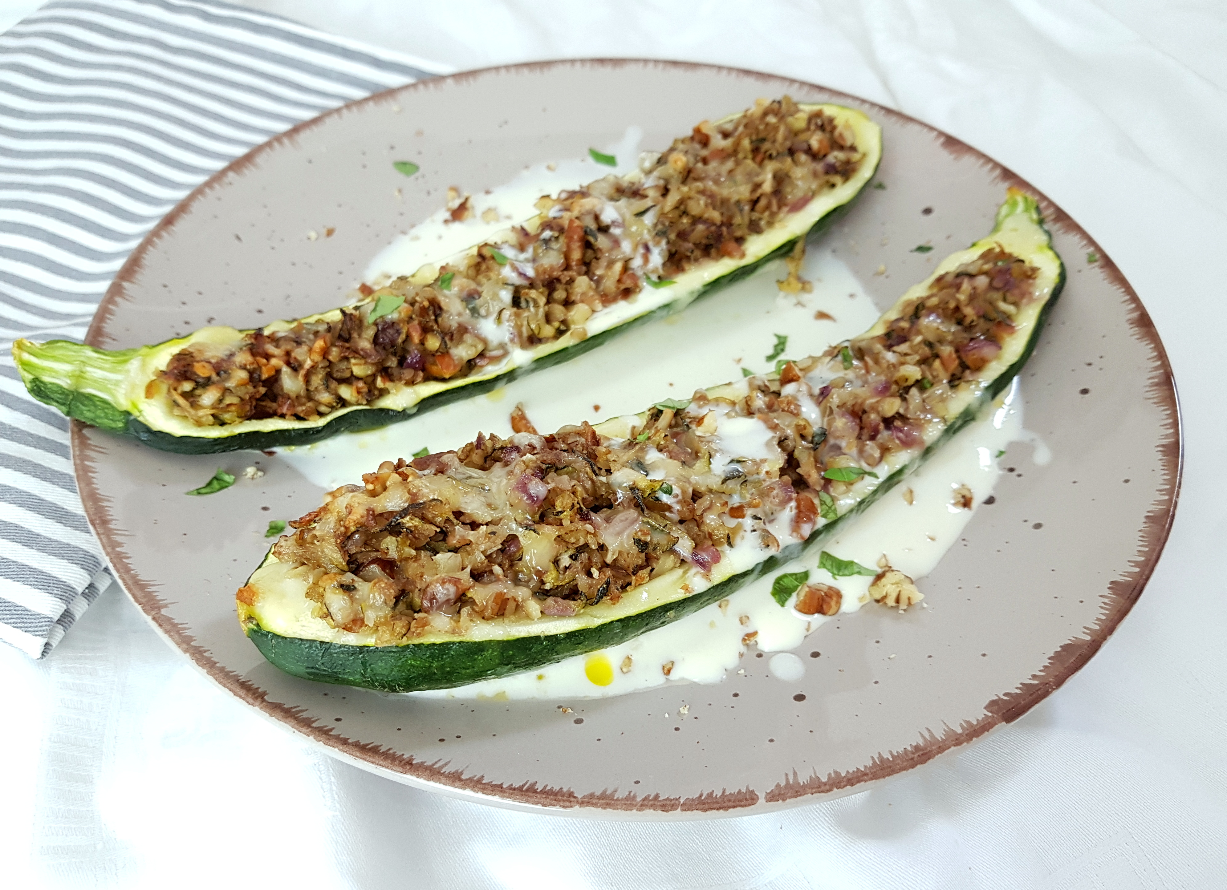 Gefüllte Zucchini vegetarisch Rezept